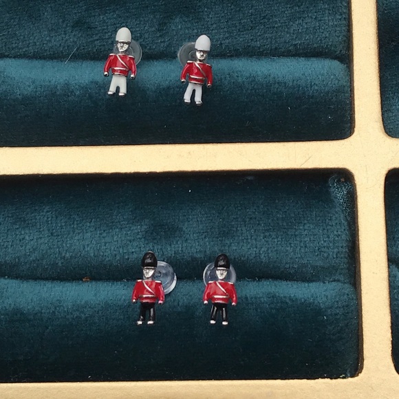 - New S925 British Nutcracker stud earrings - Picture 6 of 6